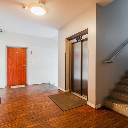 ורשה Superapart Wilanowska Apt 20 "Pet-Friendly 1Br Home With Patio מראה חיצוני תמונה