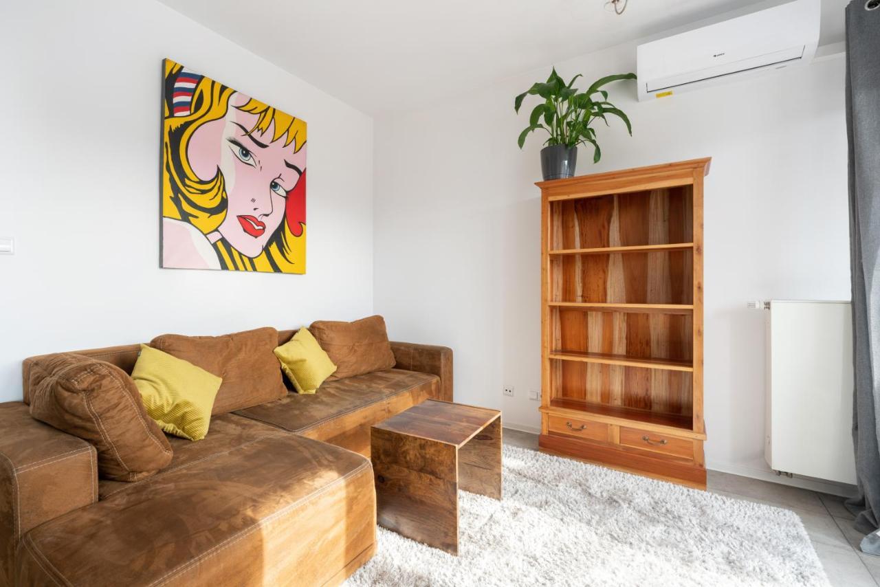 ורשה Superapart Wilanowska Apt 20 "Pet-Friendly 1Br Home With Patio מראה חיצוני תמונה