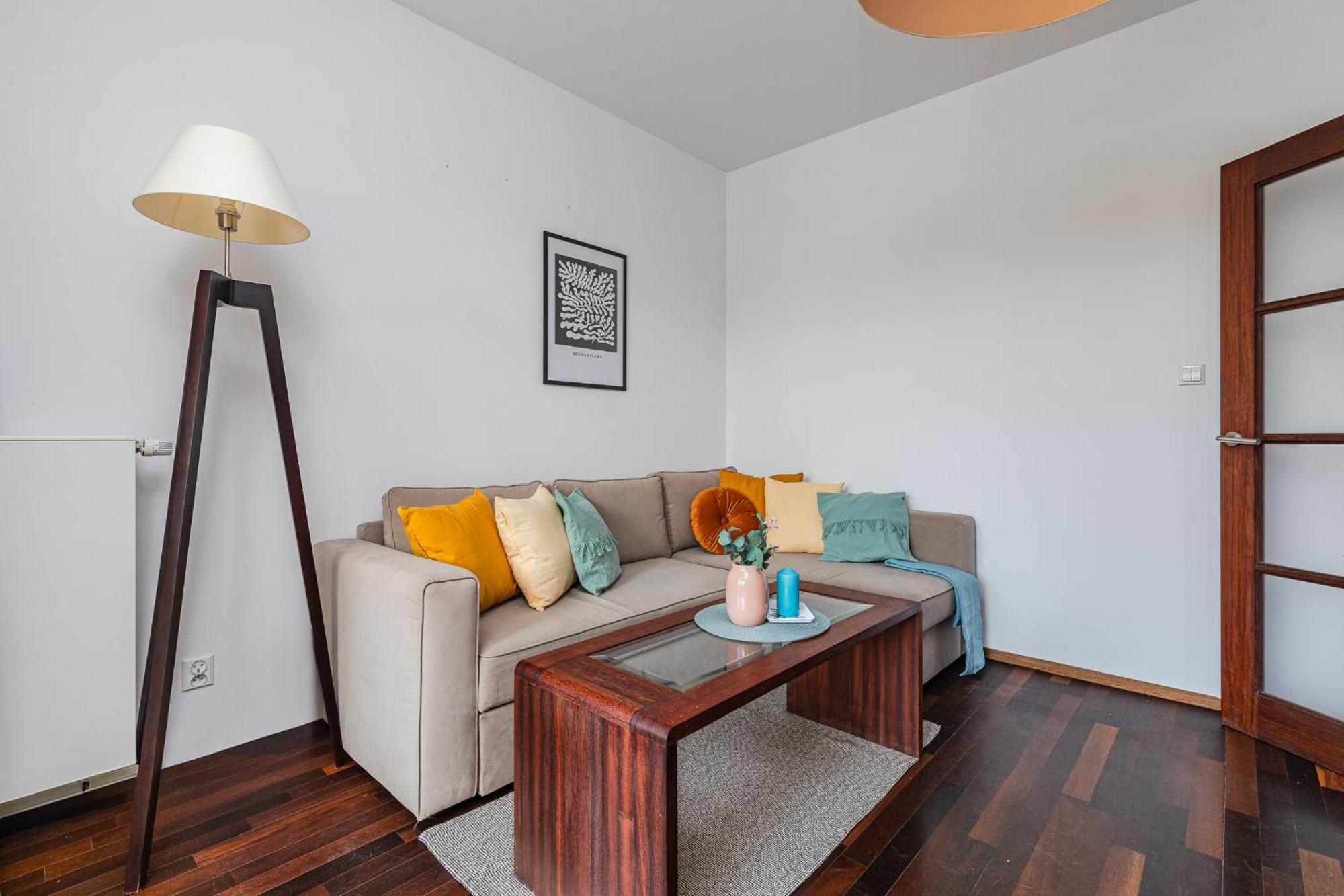 ורשה Superapart Wilanowska Apt 20 "Pet-Friendly 1Br Home With Patio מראה חיצוני תמונה